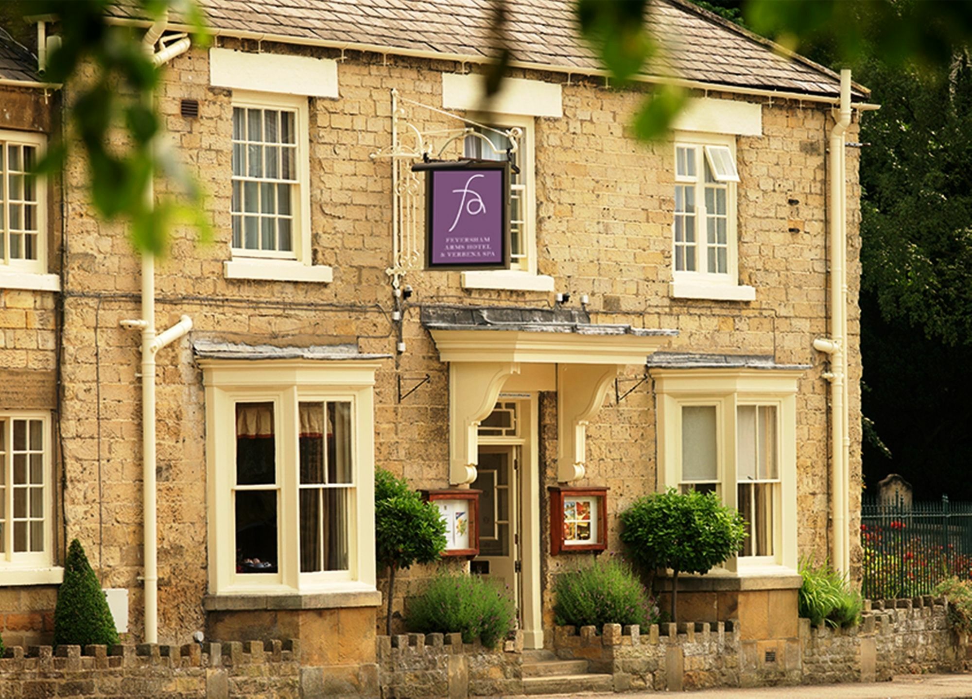 Feversham Arms Hotel & Verbena Spa 헴슬리 외부 사진